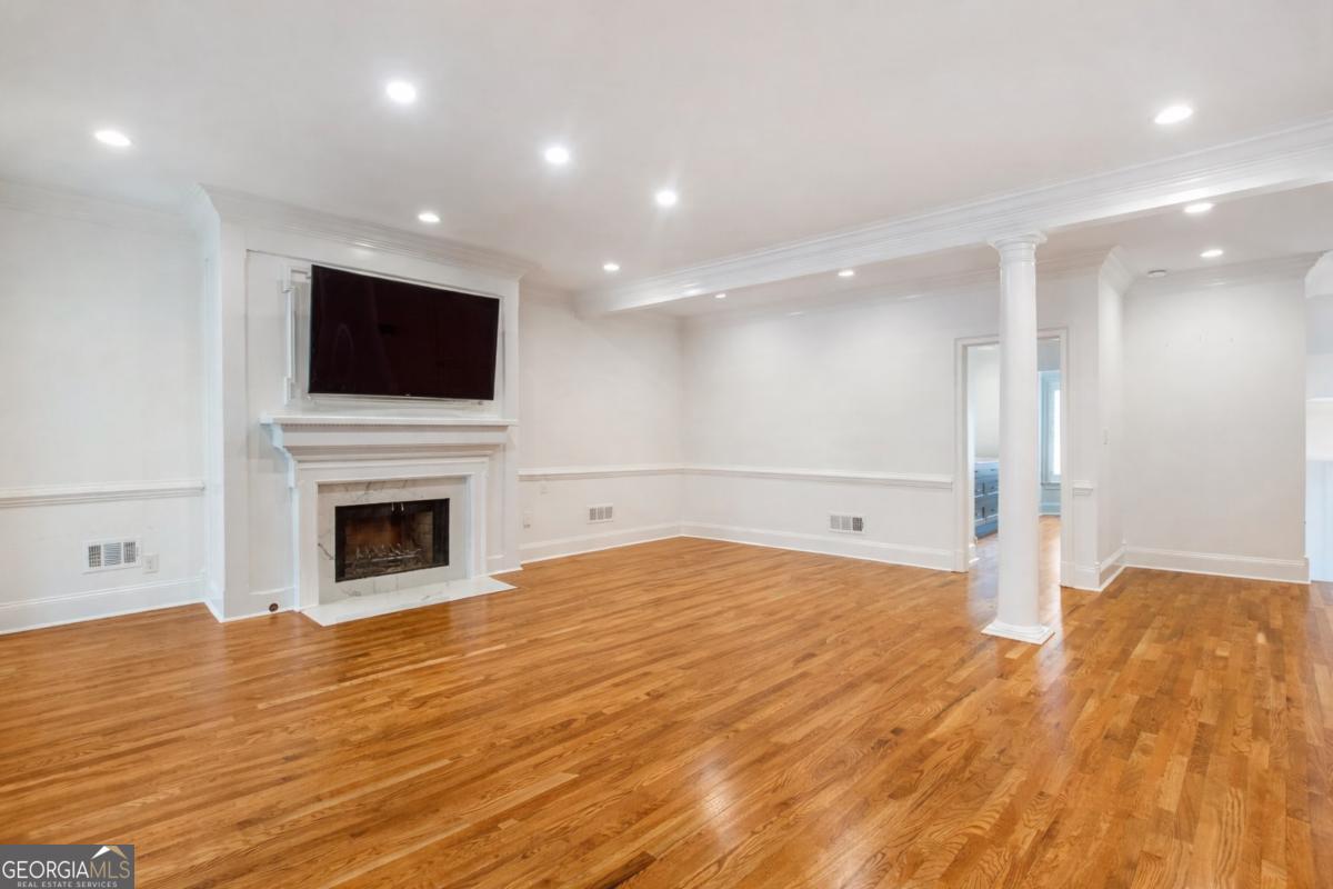 3685 Peachtree Road NE Atlanta GA 30319