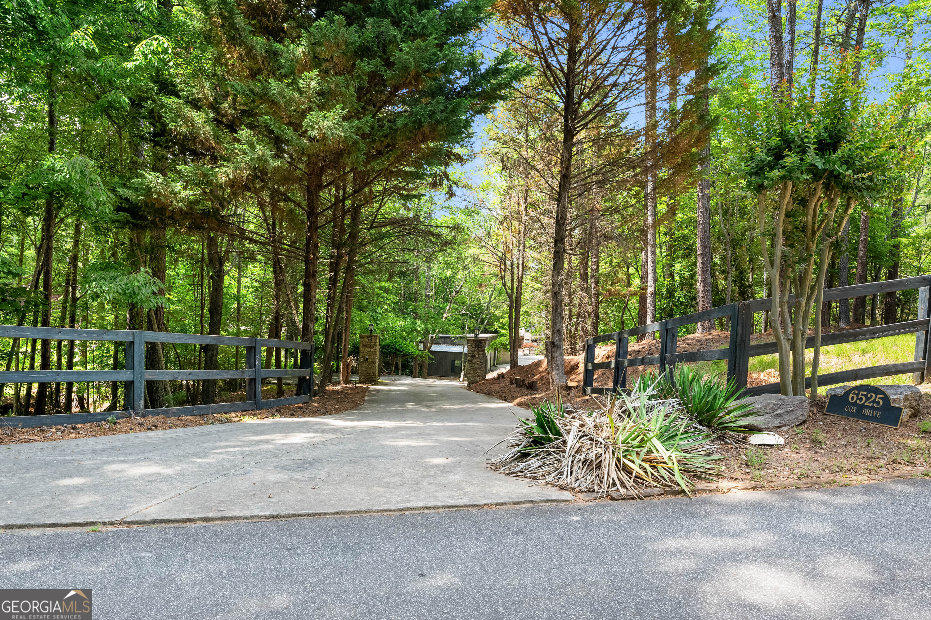 6525 Cox Drive Flowery Branch GA 30542