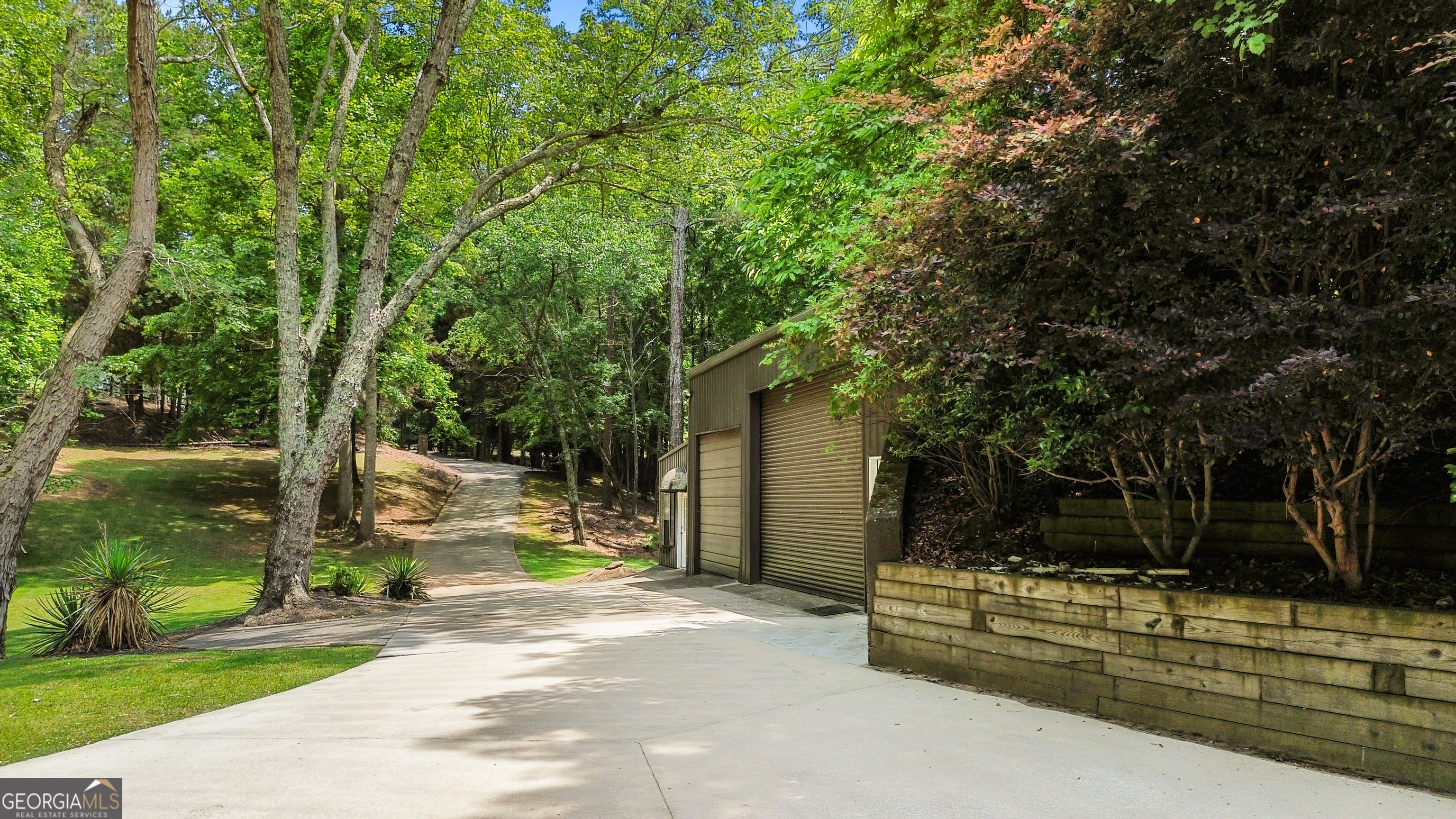 6525 Cox Drive Flowery Branch GA 30542