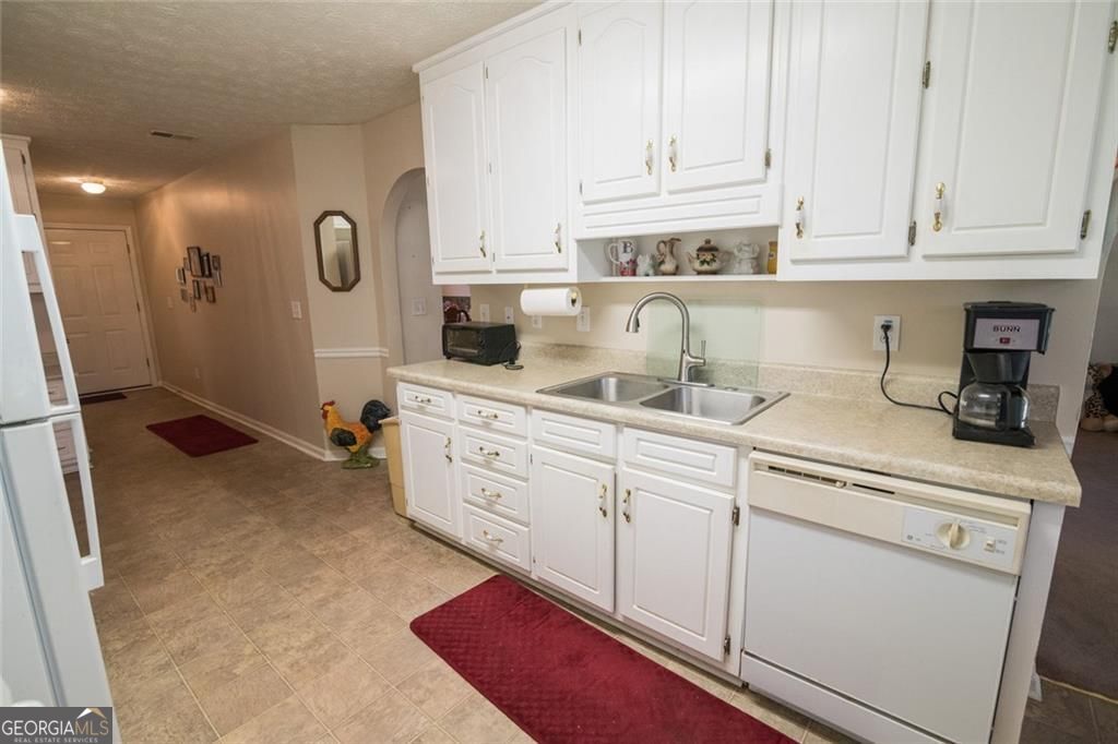 1585 Snow Hill Drive Lawrenceville GA 30045