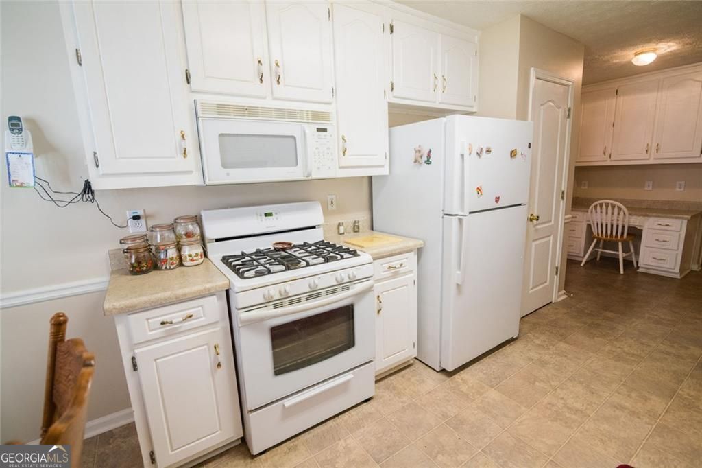 1585 Snow Hill Drive Lawrenceville GA 30045
