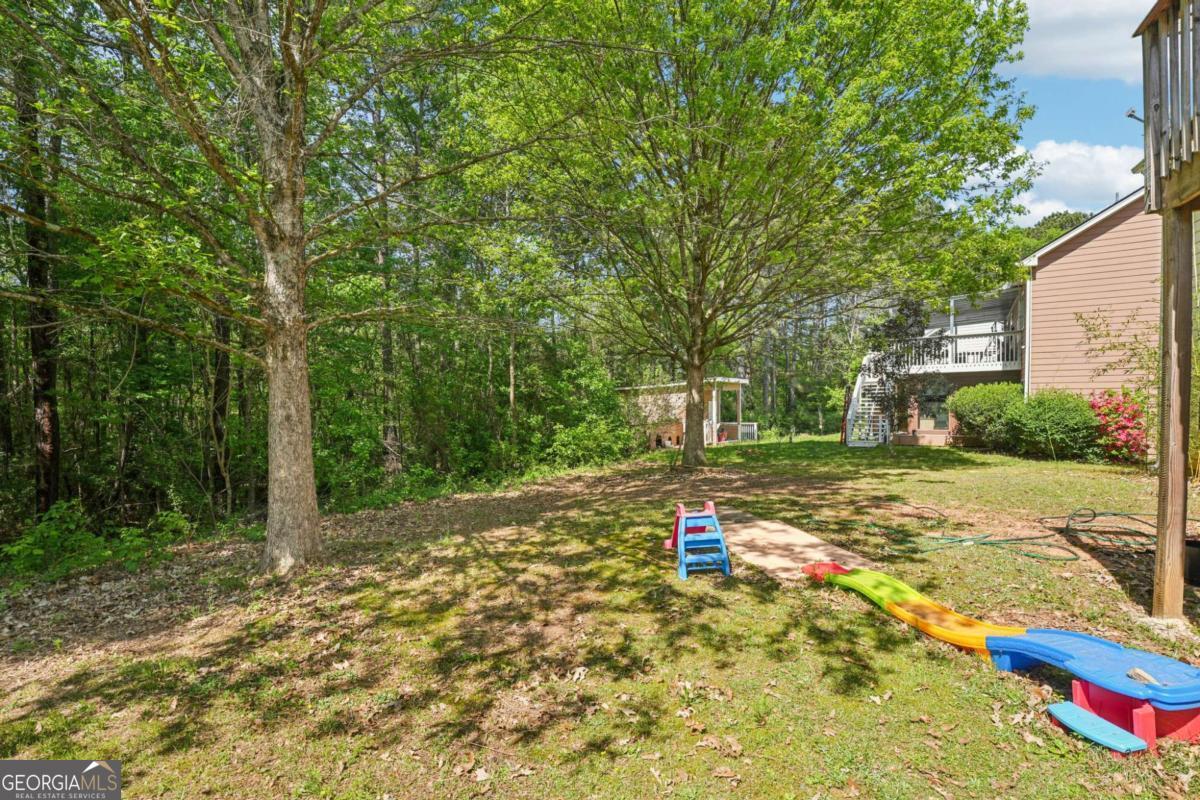 2009 Redwood Trace Ellenwood GA 30294