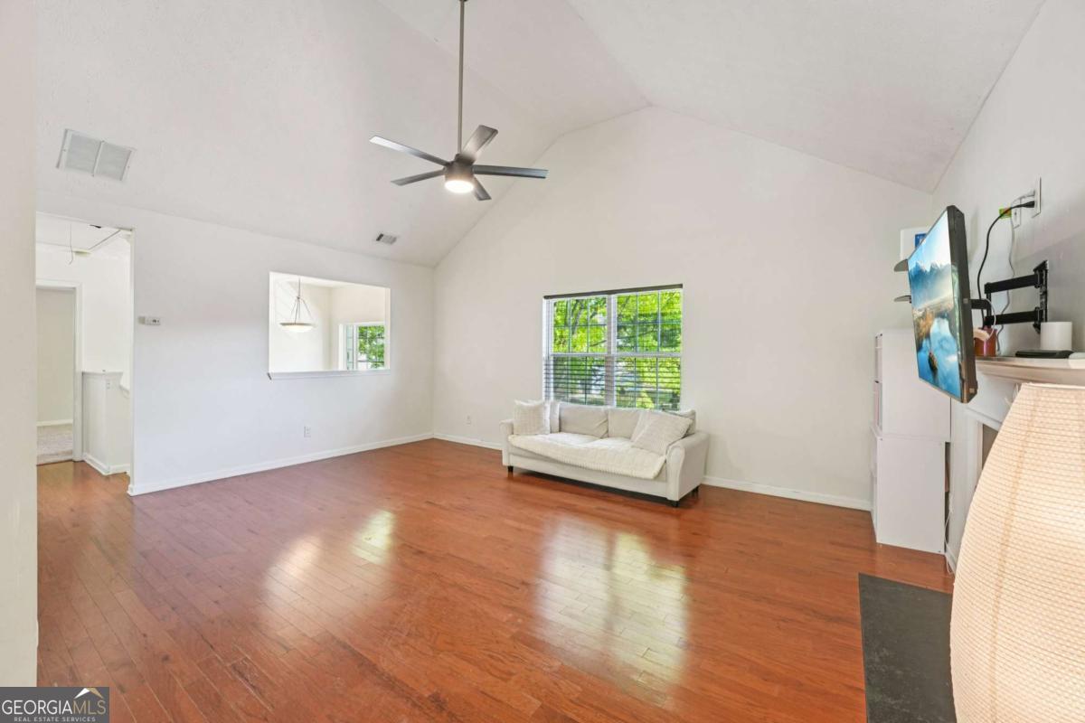 2009 Redwood Trace Ellenwood GA 30294