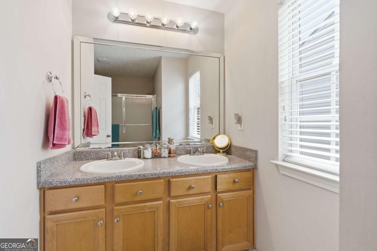 5009 Timber Hills Drive Oakwood GA 30566