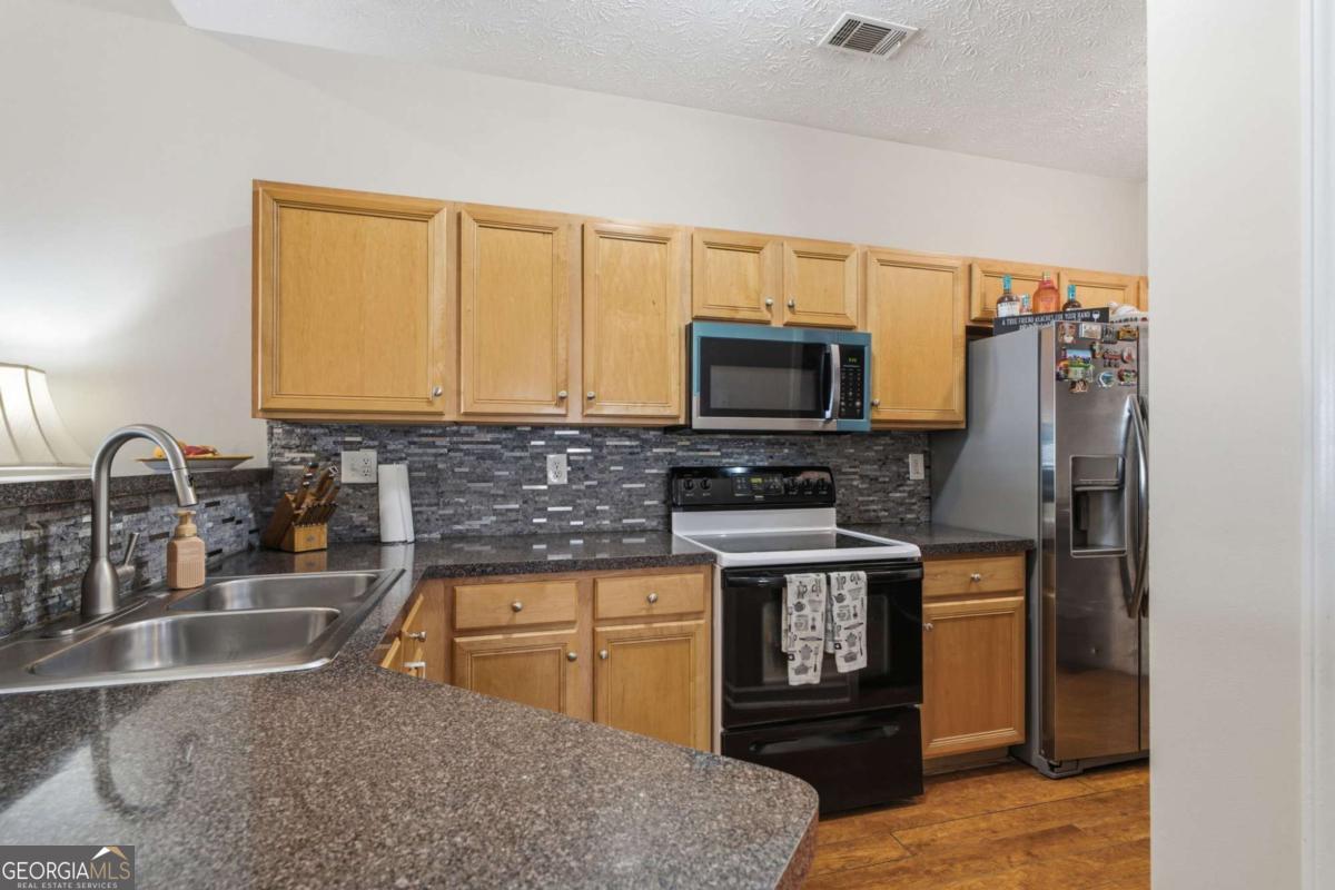 5009 Timber Hills Drive Oakwood GA 30566