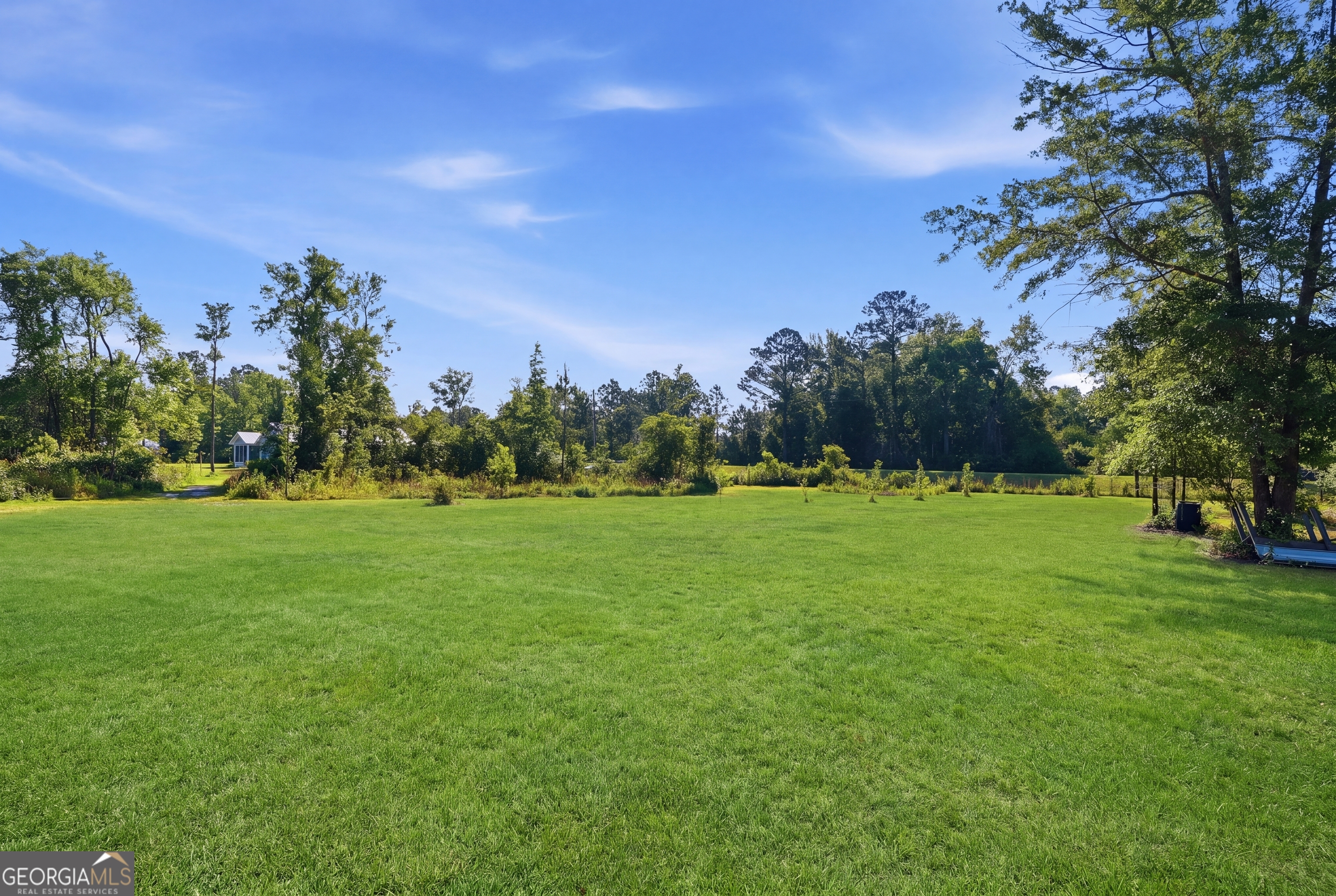 1748 Post Road Hortense GA 31543
