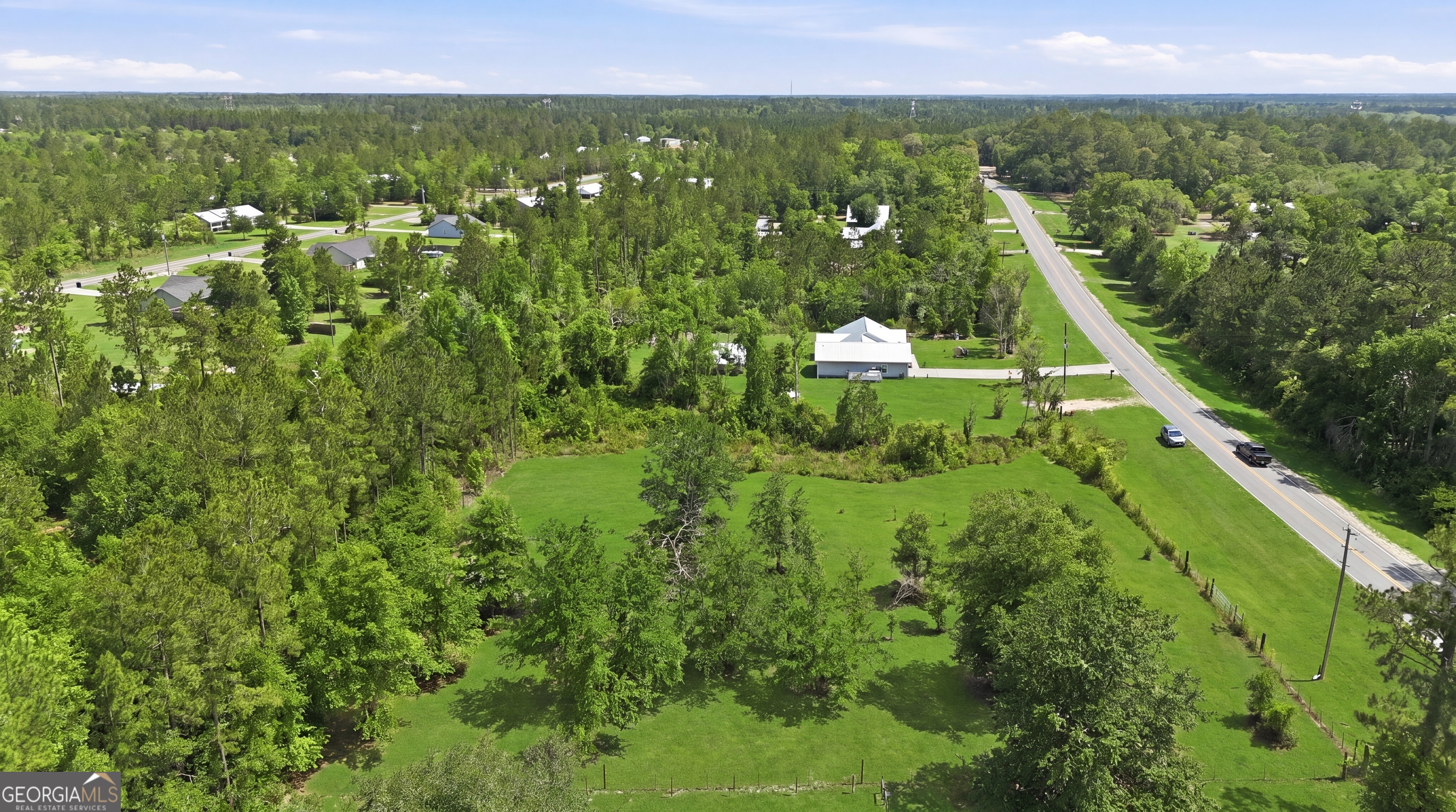 1748 Post Road Hortense GA 31543