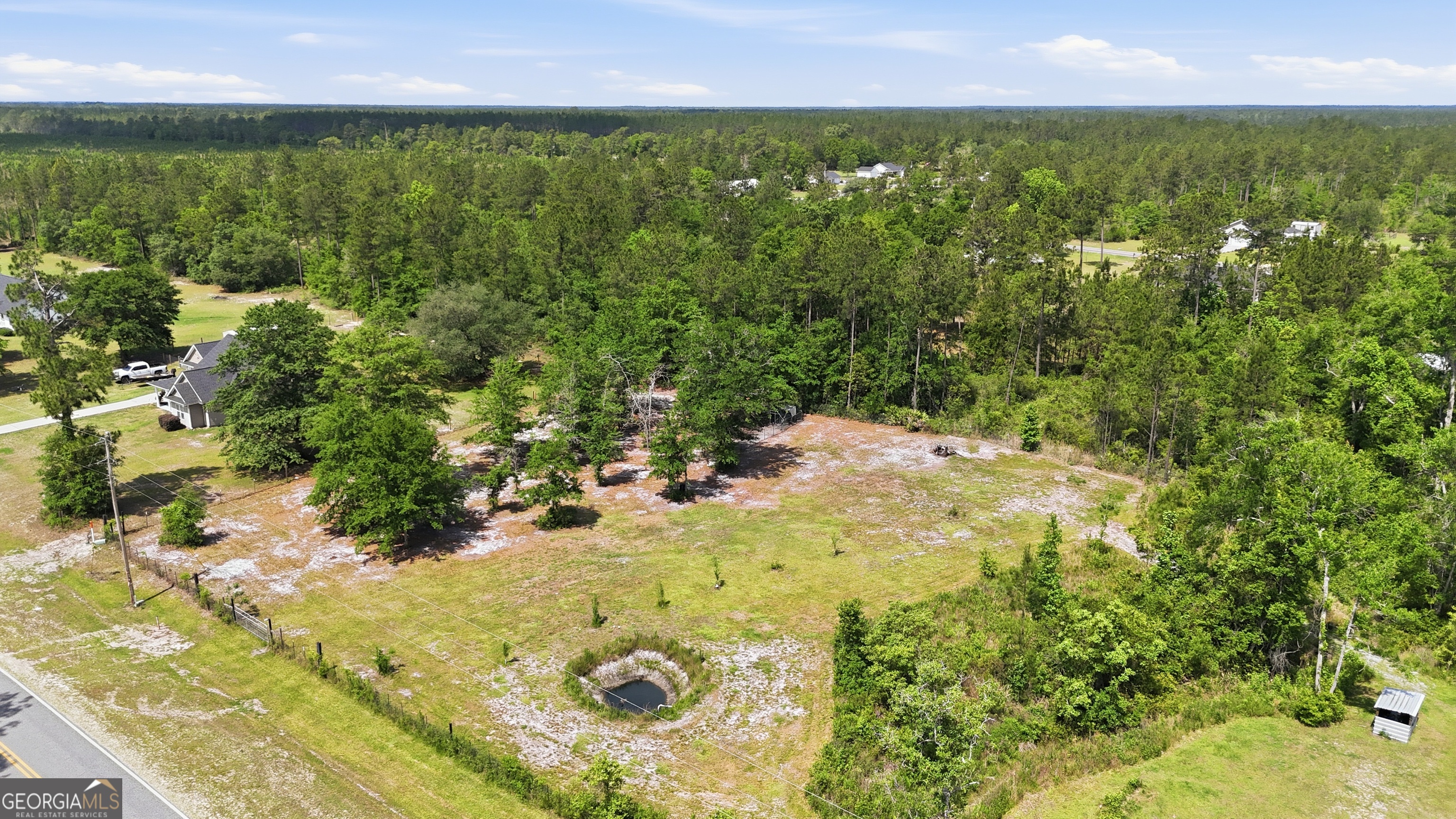 1748 Post Road Hortense GA 31543