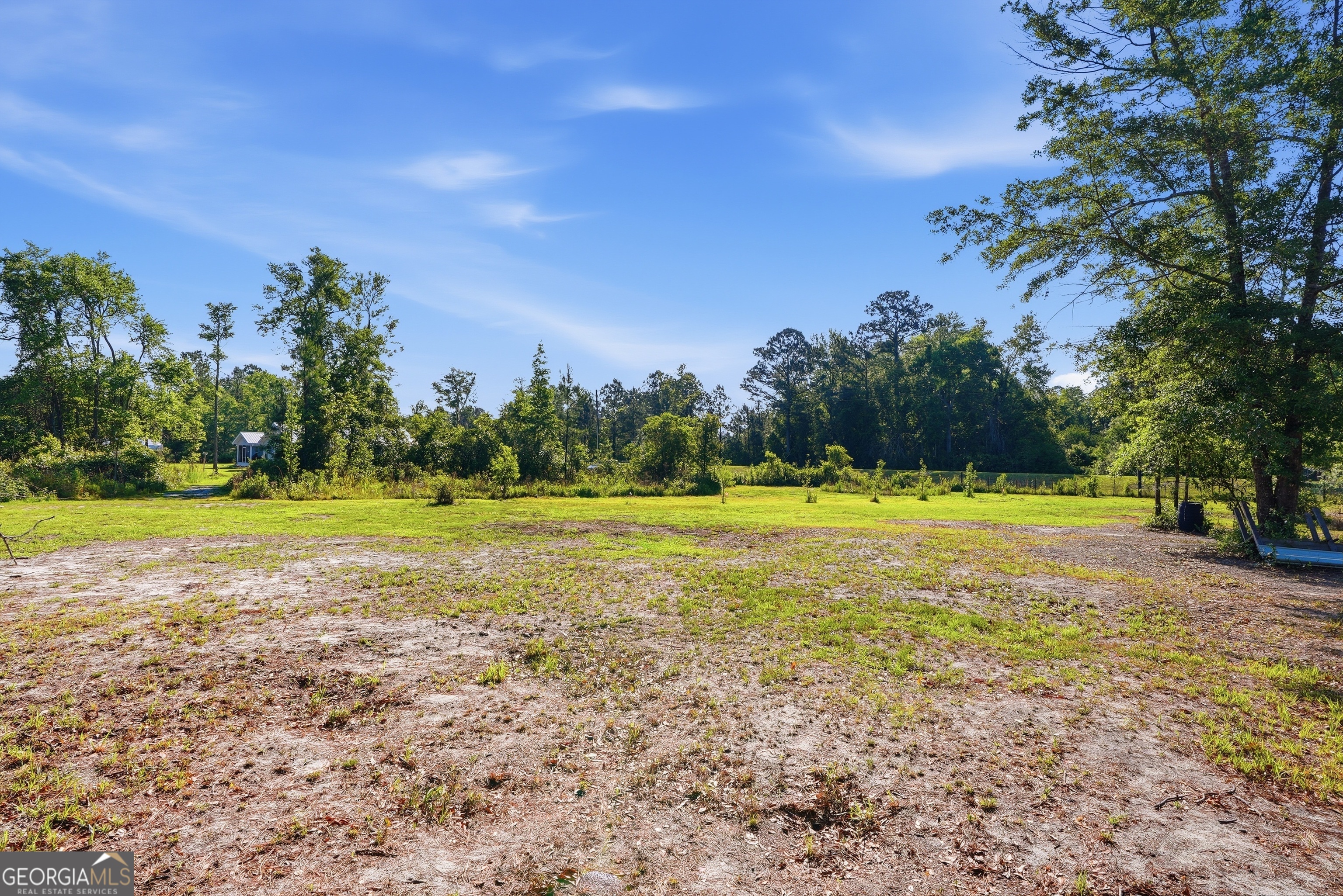 1748 Post Road Hortense GA 31543