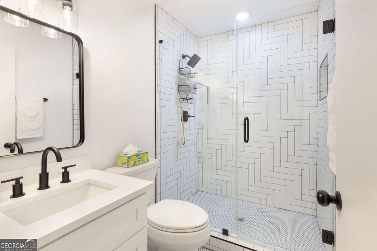 403 Tuxworth Circle Decatur GA 30033