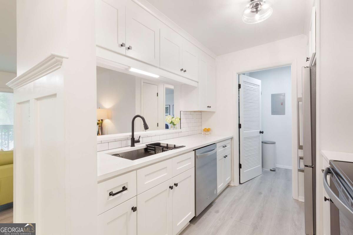 403 Tuxworth Circle Decatur GA 30033