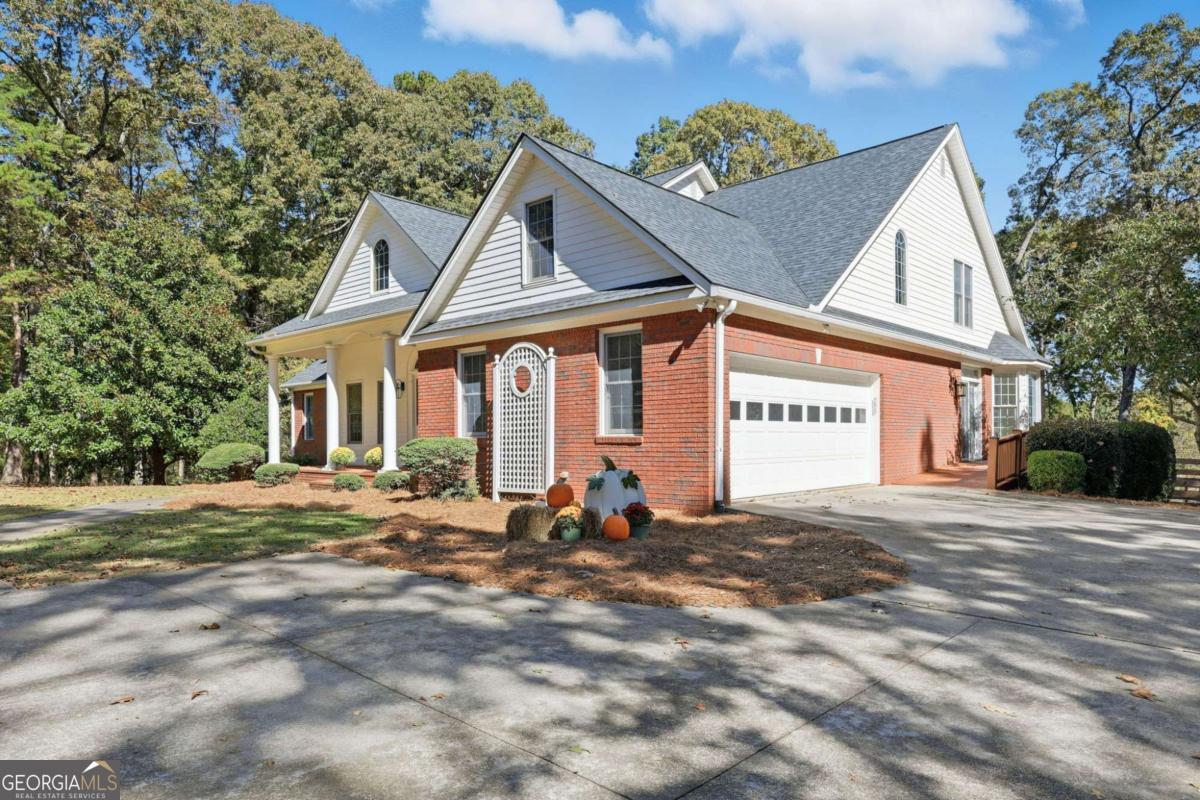 6752 Shoal Creek Road Clermont GA 30527