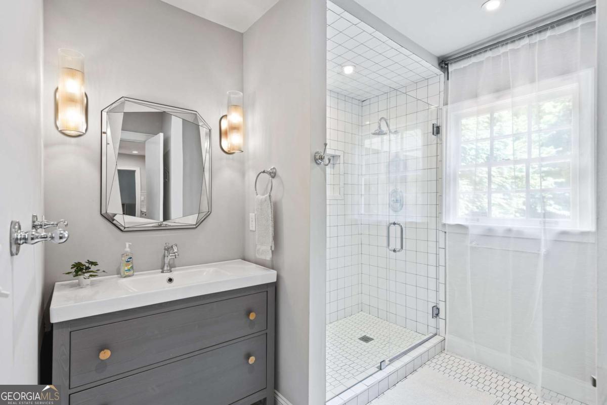 1257 Briar Hills Drive NE Atlanta GA 30306