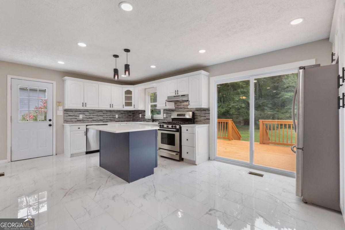 2531 Falcon Ridge Drive Grayson GA 30017