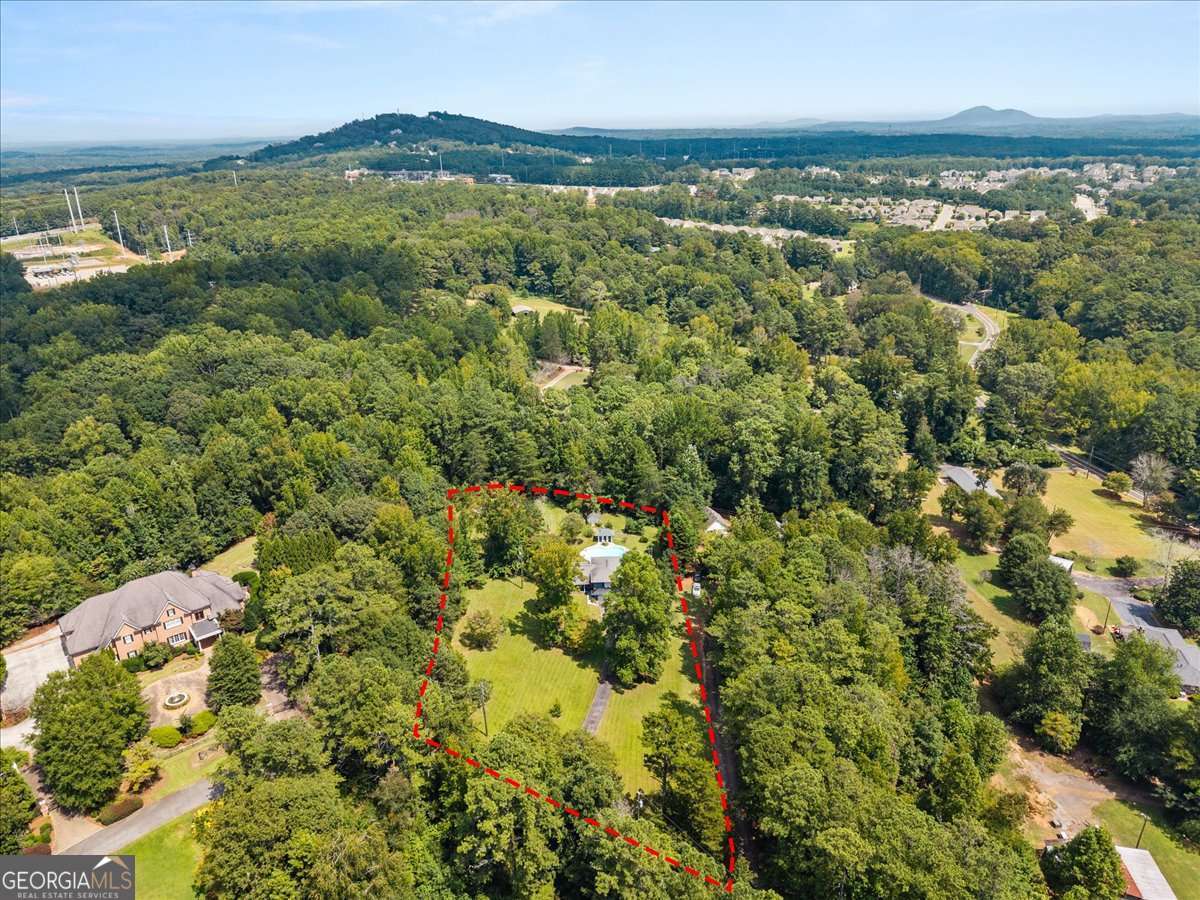 1033 Davenport Circle Powder Springs GA 30127