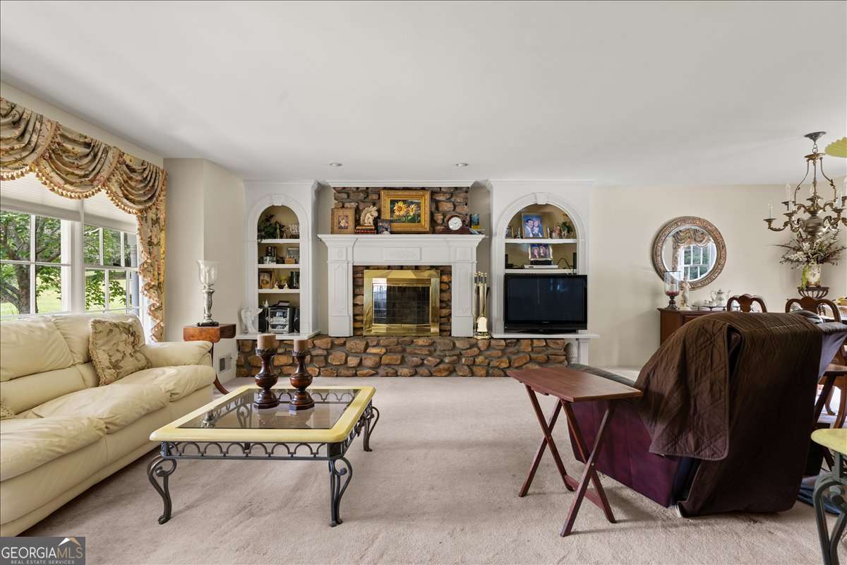 1033 Davenport Circle Powder Springs GA 30127