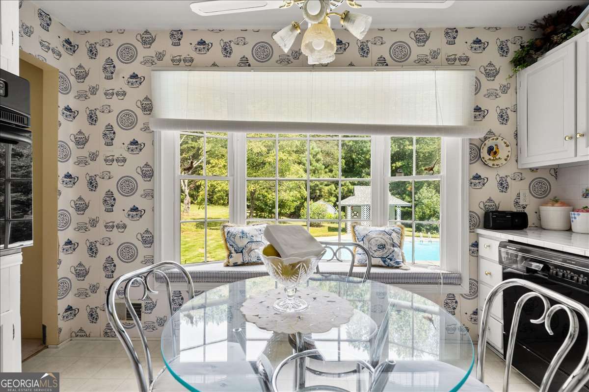 1033 Davenport Circle Powder Springs GA 30127