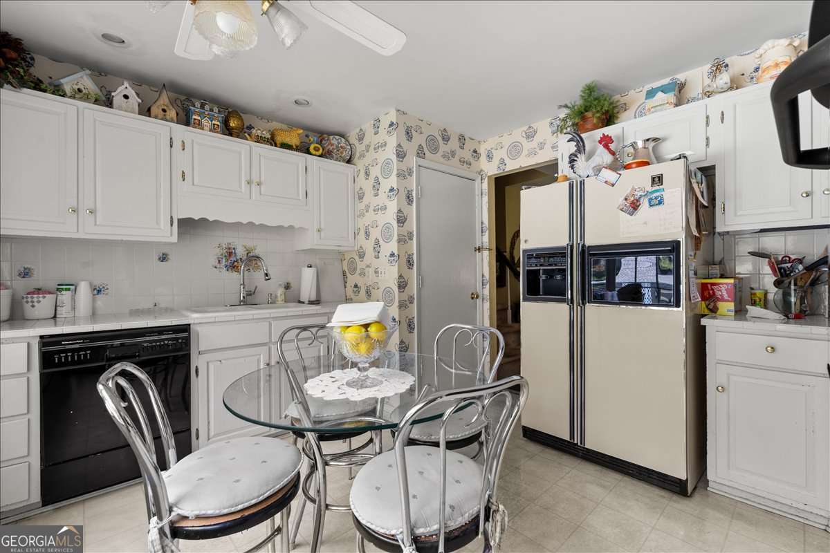 1033 Davenport Circle Powder Springs GA 30127