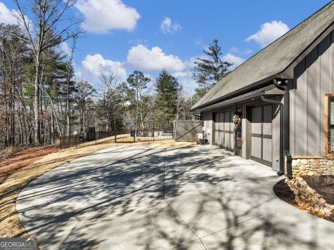 175 Lands End Trail Cleveland GA 30528