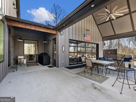 175 Lands End Trail Cleveland GA 30528