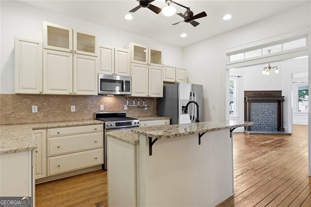 704 Oakland Avenue SE Atlanta GA 30315