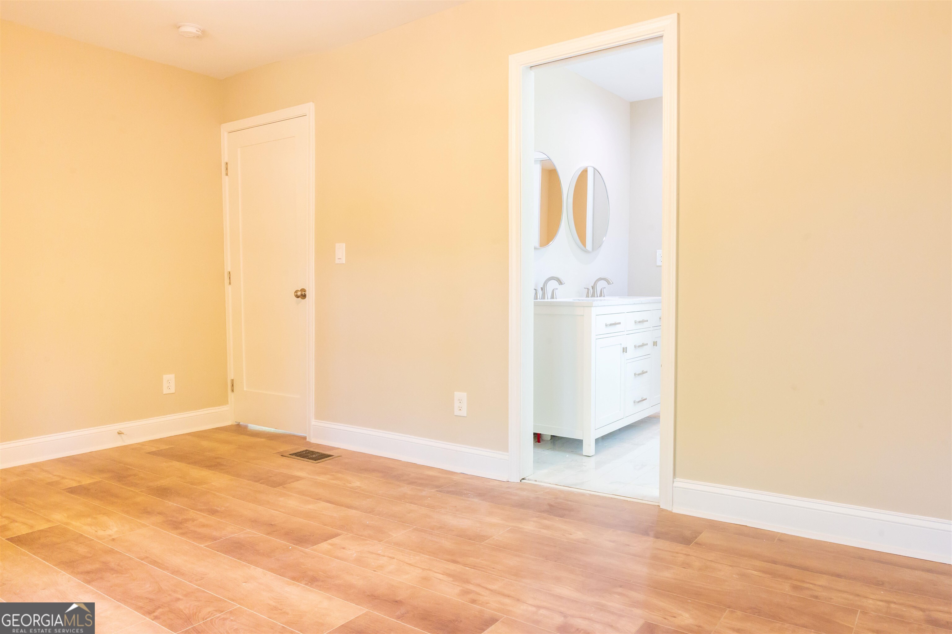 1677 W North Avenue Atlanta GA 30318