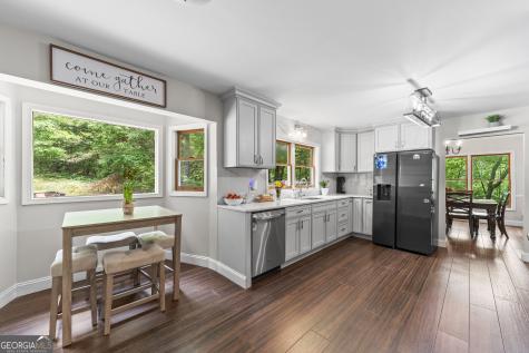 262 Patrick Lane Helen GA 30545