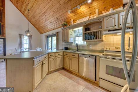 6744 Woodlake Circle Young Harris GA 30582