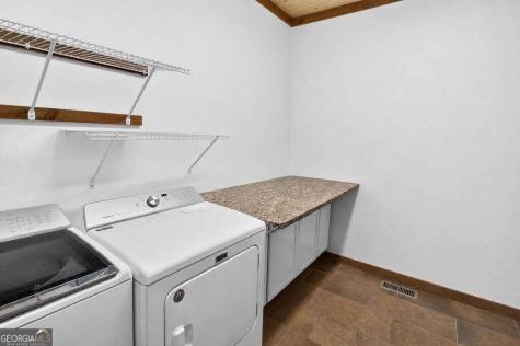 210 W Pierceville Road Mccaysville GA 30555