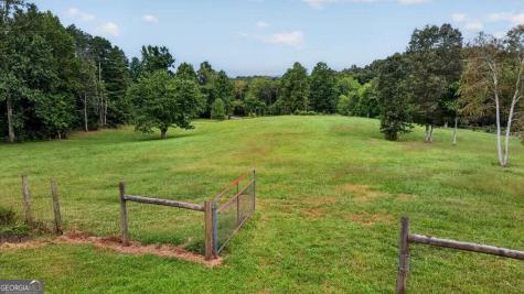 210 W Pierceville Road Mccaysville GA 30555