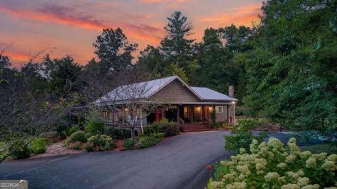 210 W Pierceville Road Mccaysville GA 30555