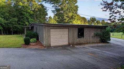 210 W Pierceville Road Mccaysville GA 30555