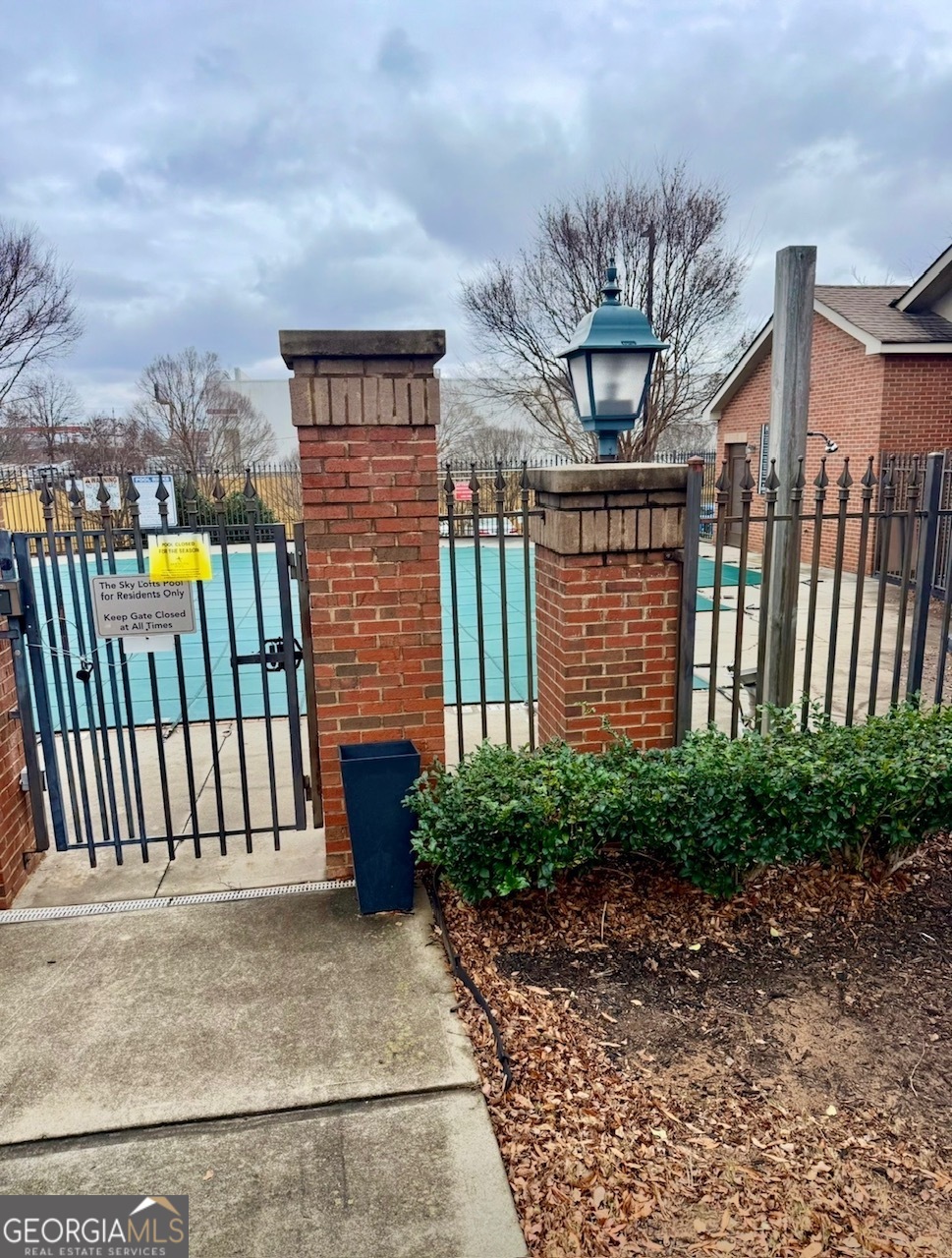 898 Oak Street SW Atlanta GA 30310