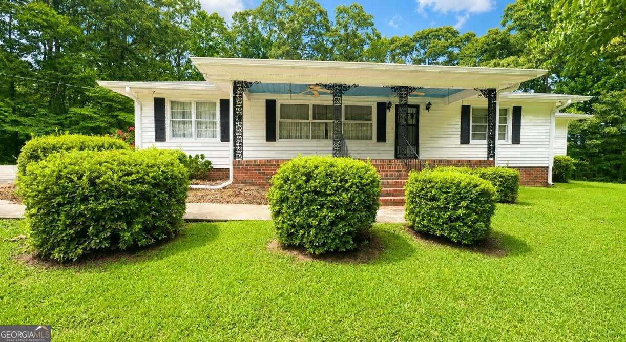 126 East Side Tallapoosa GA 30176