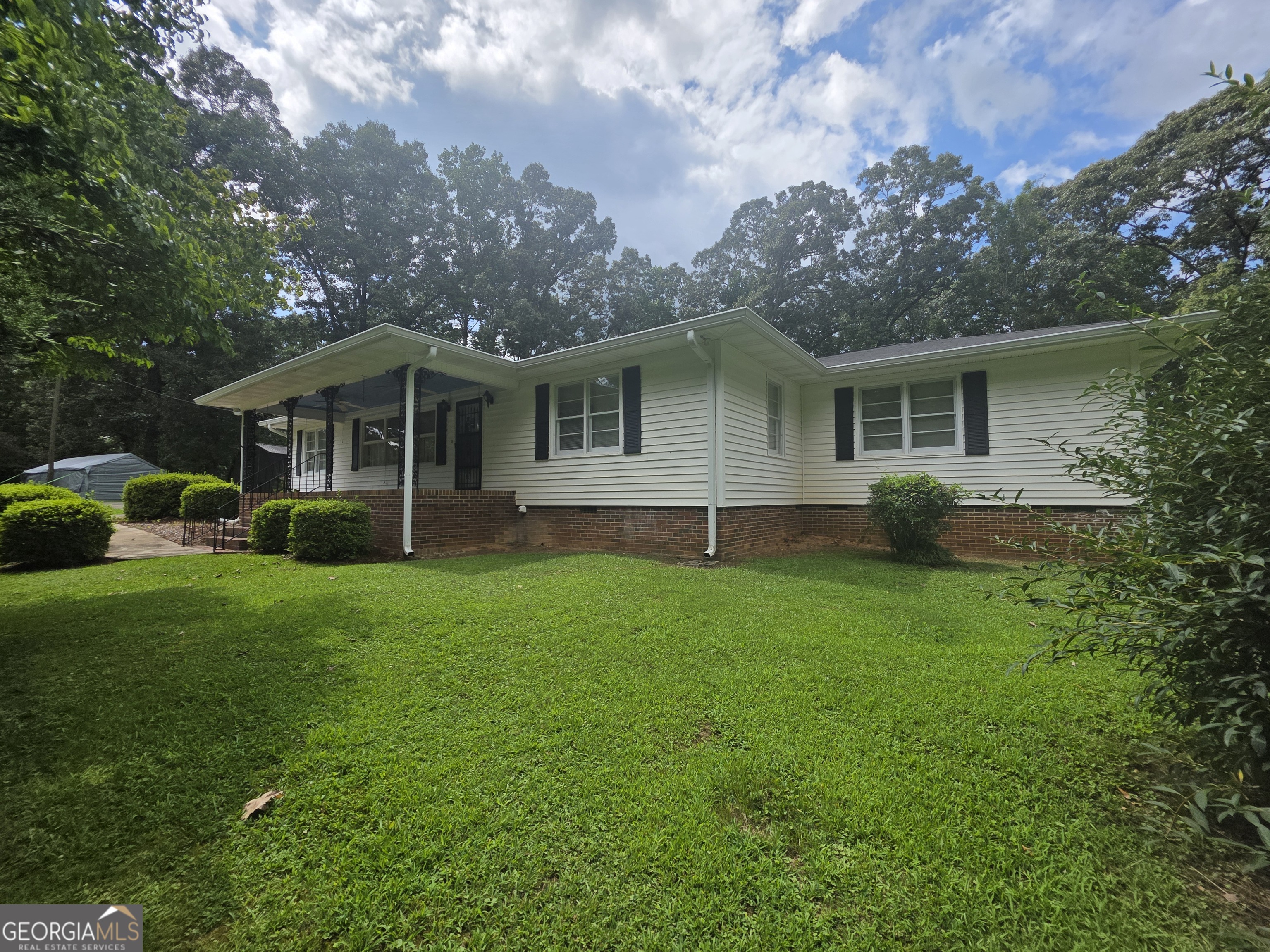 126 East Side Tallapoosa GA 30176