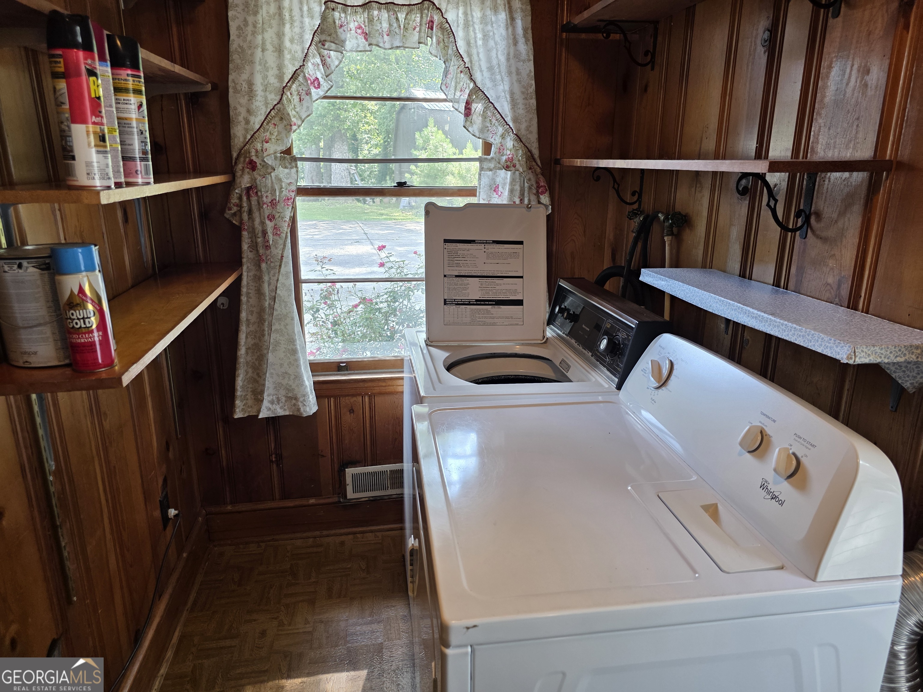 126 East Side Tallapoosa GA 30176