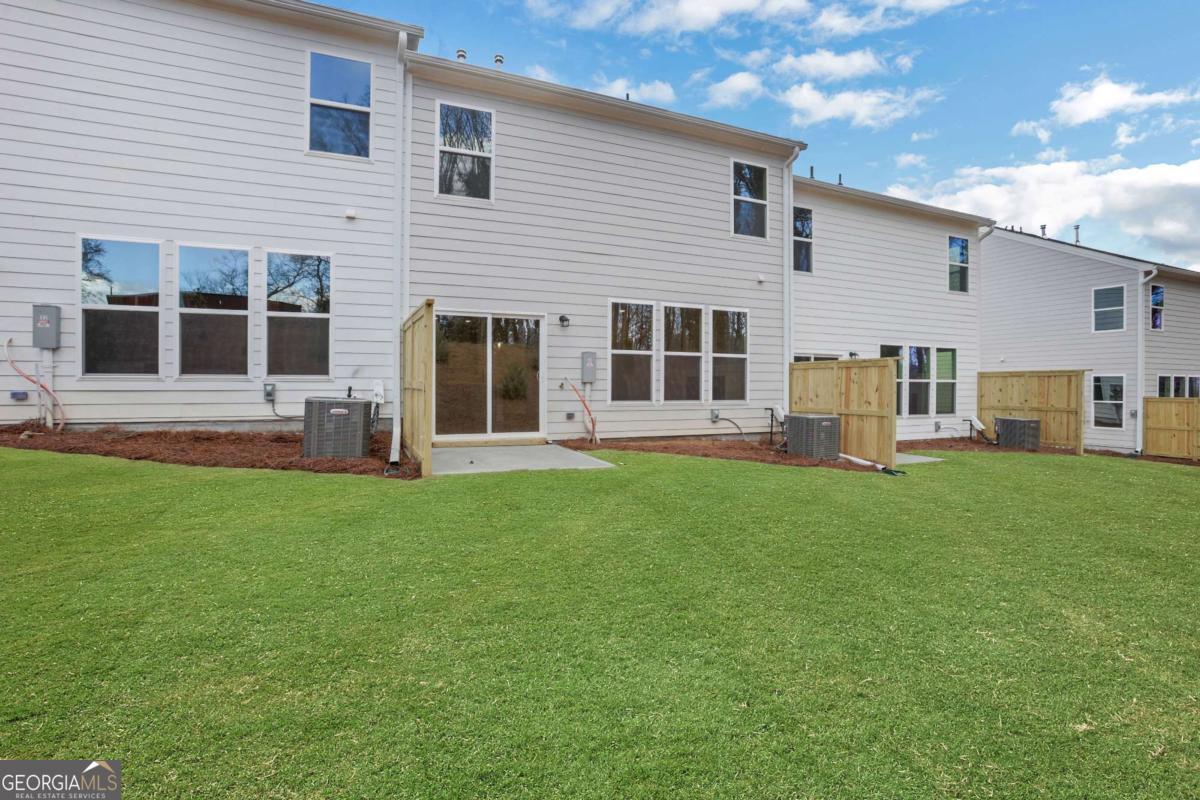 2 Trace Bluff Dawsonville GA 30534