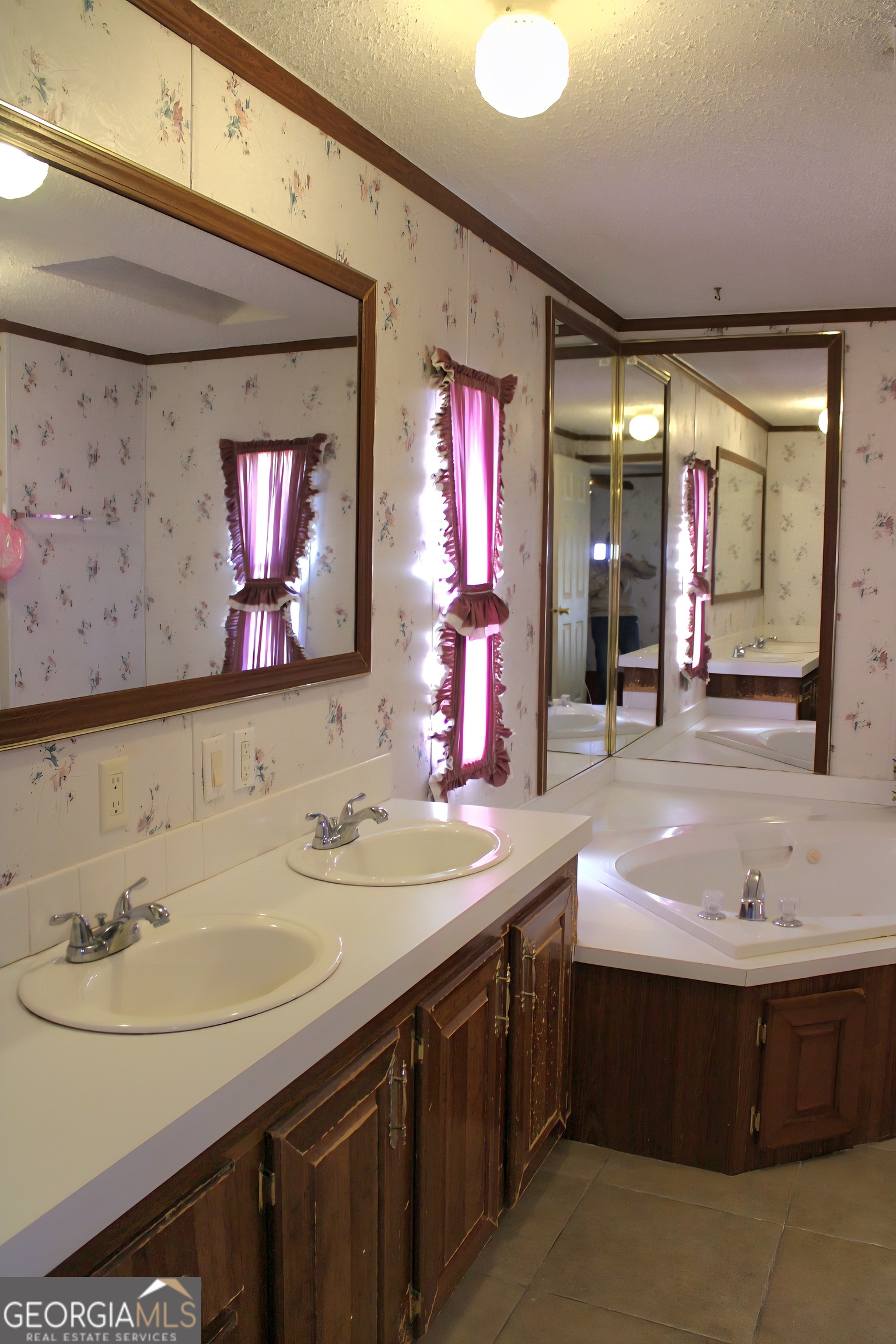 1606 Homestead Drive Ellabell GA 31308
