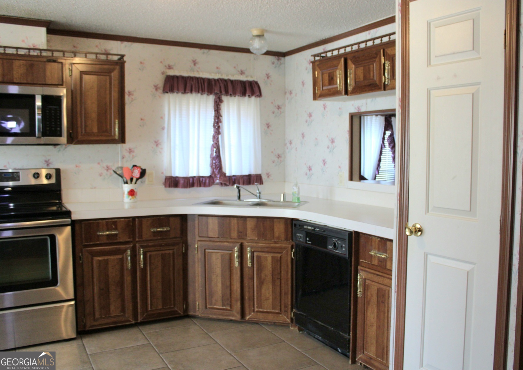 1606 Homestead Drive Ellabell GA 31308