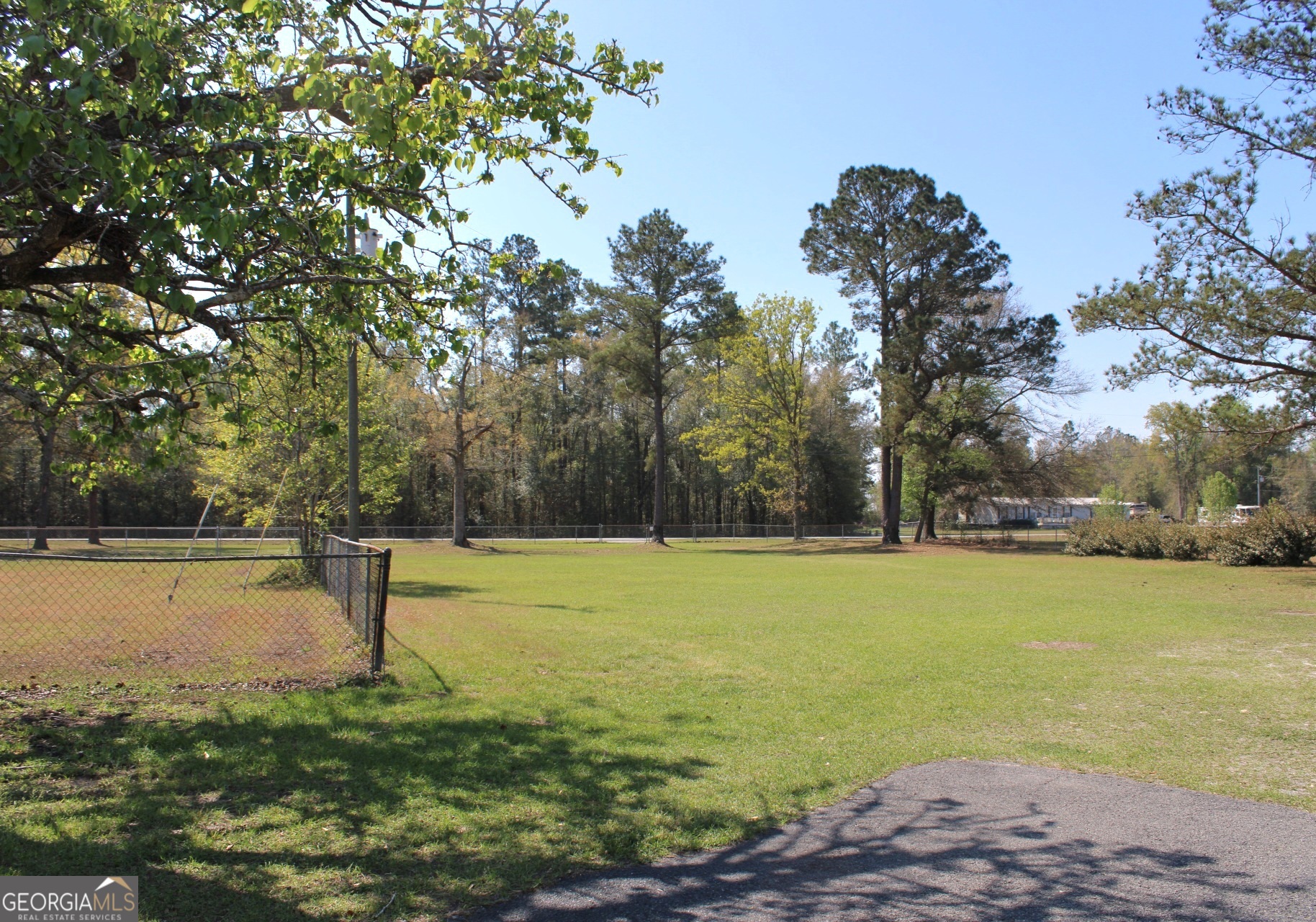 1606 Homestead Drive Ellabell GA 31308