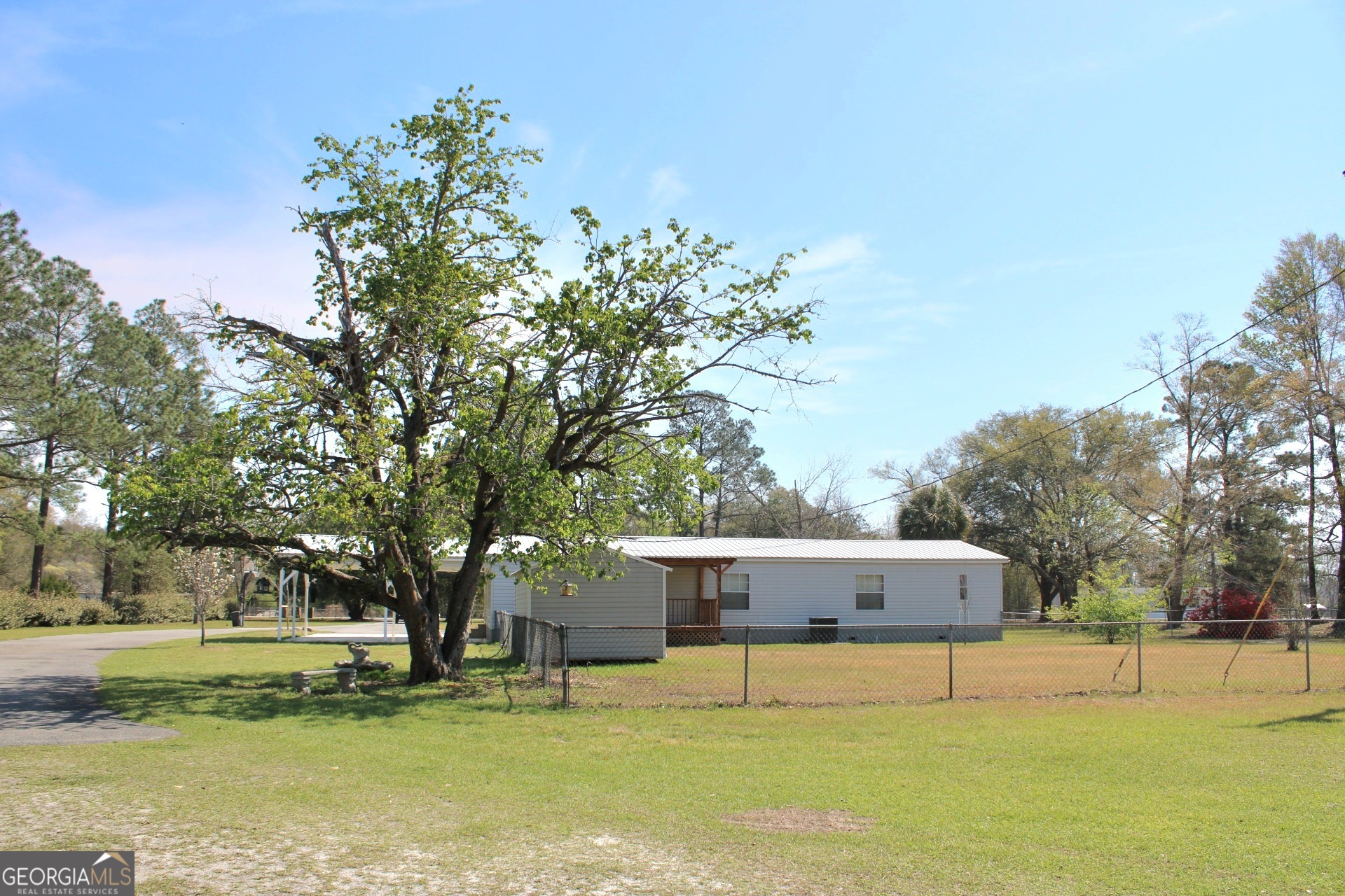 1606 Homestead Drive Ellabell GA 31308