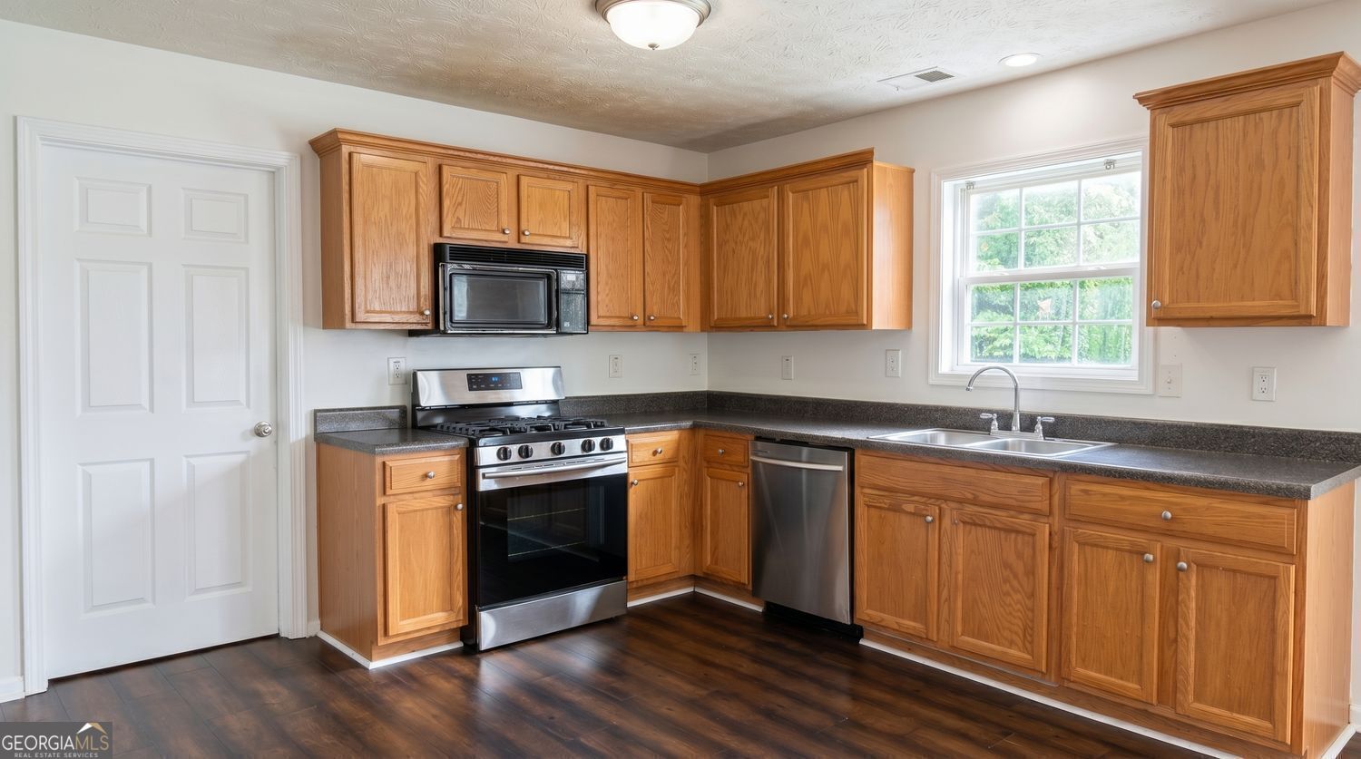 2909 Rusticwood Drive Snellville GA 30078