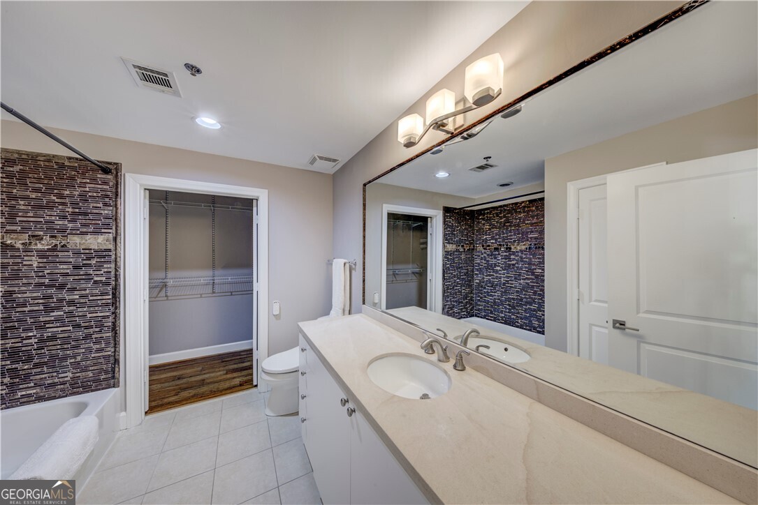 2626 Peachtree Road NW Atlanta GA 30305
