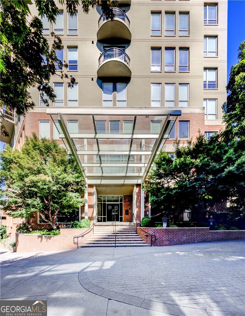 2626 Peachtree Road NW Atlanta GA 30305