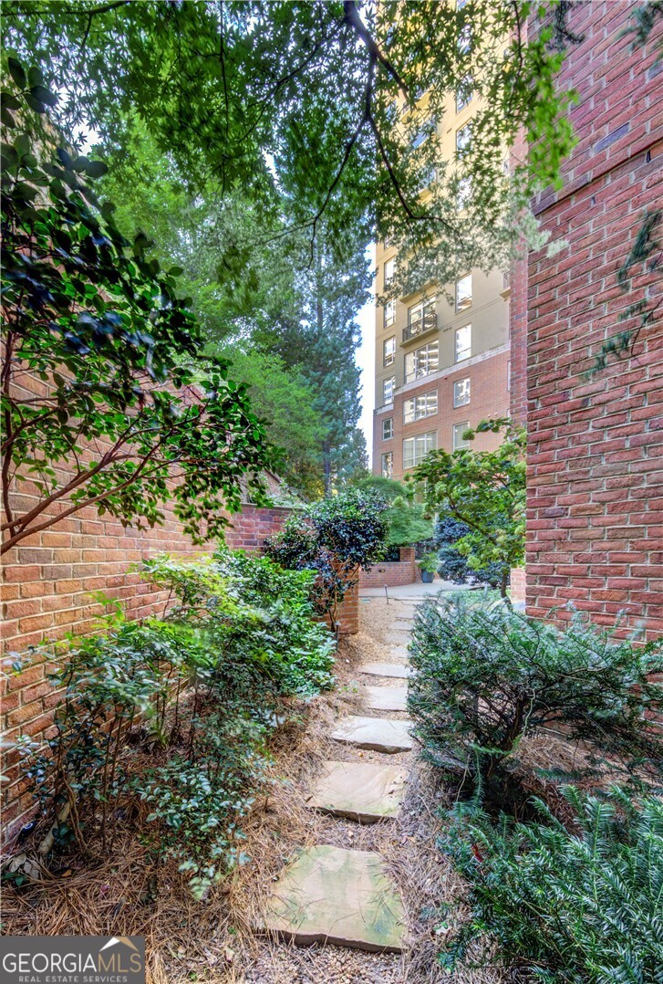 2626 Peachtree Road NW Atlanta GA 30305