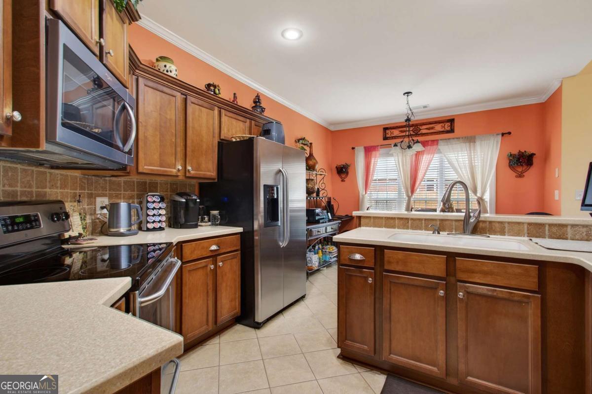 124 Flora Circle Warner Robins GA 31088