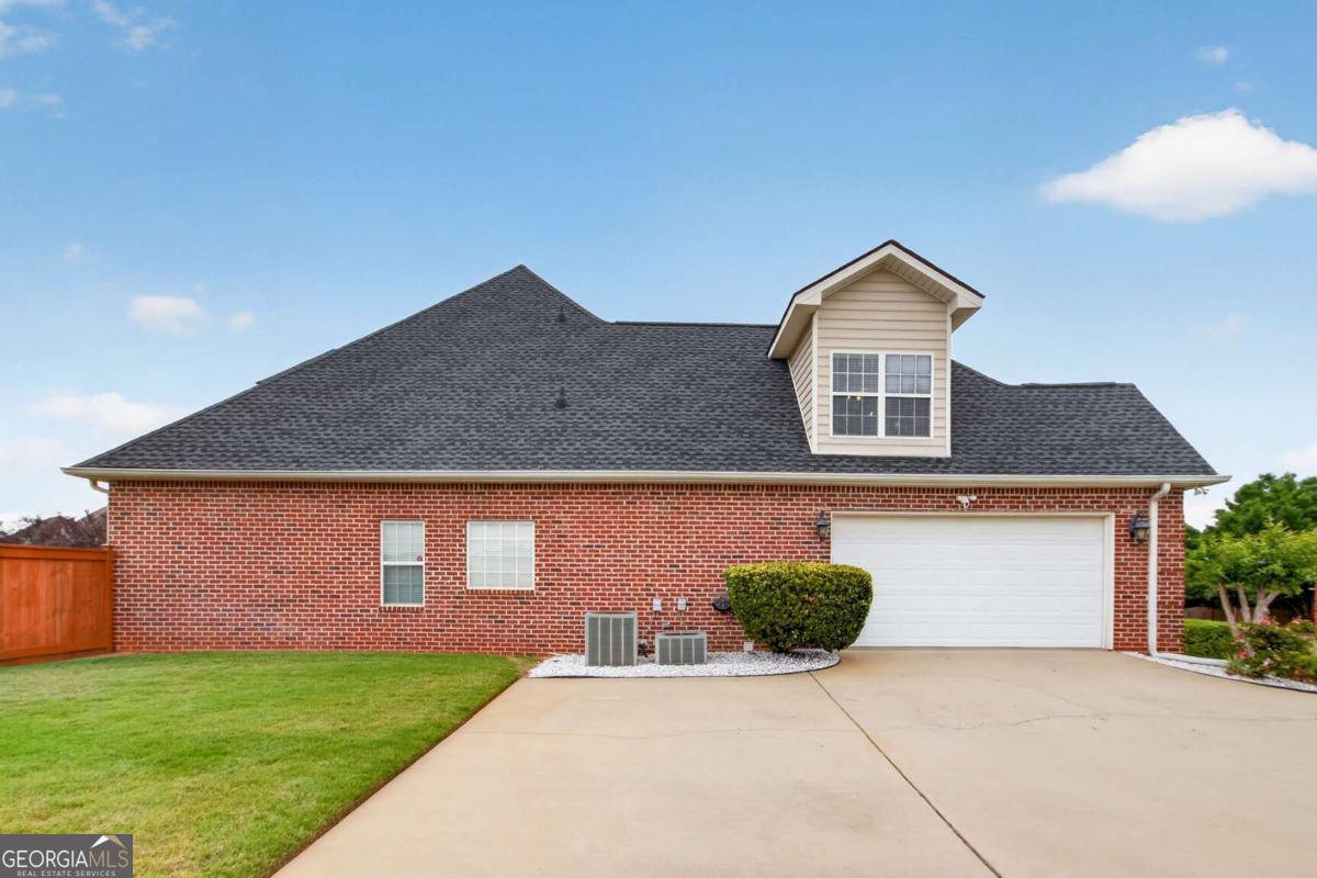 124 Flora Circle Warner Robins GA 31088