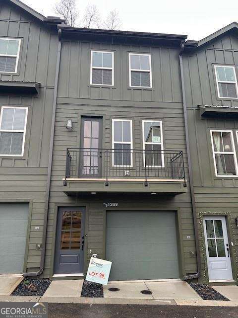 1369 Breezy Circle SE Atlanta GA 30315