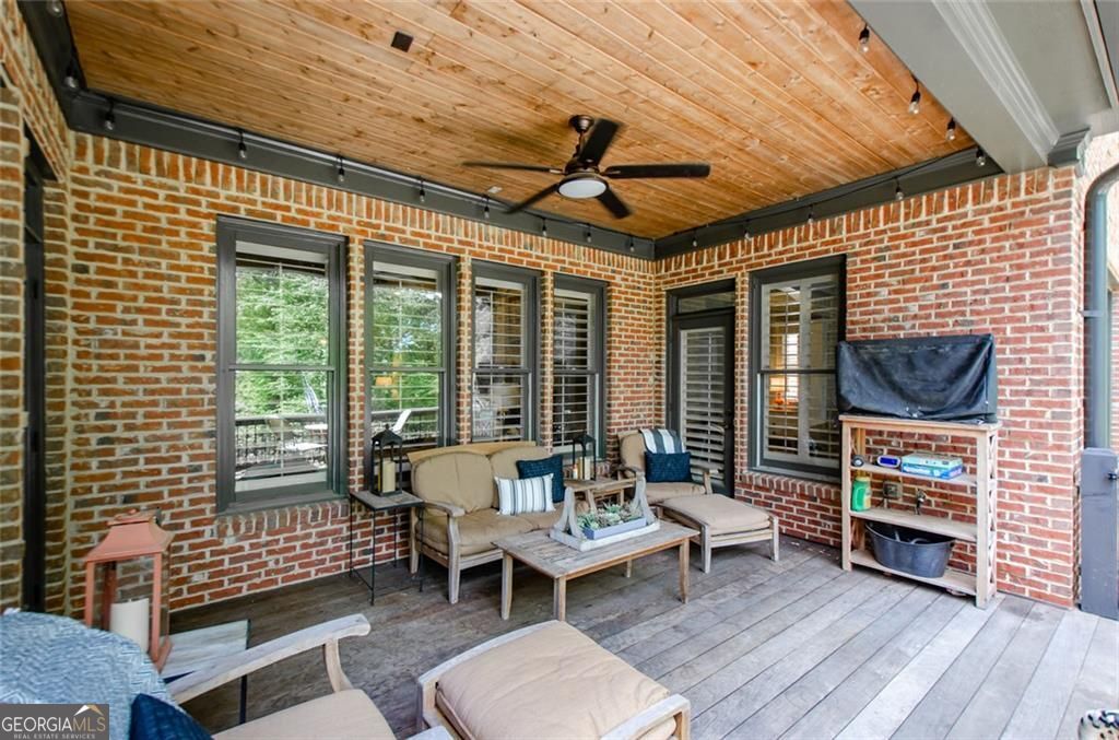 1667 Fernstone Drive NW Acworth GA 30101
