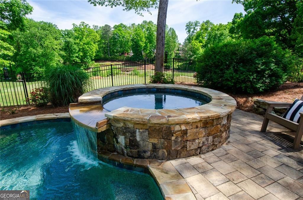 1667 Fernstone Drive NW Acworth GA 30101